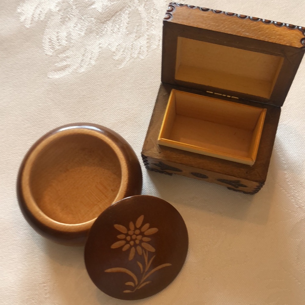 Carved Jewelry Boxes - Picture 2 of 6